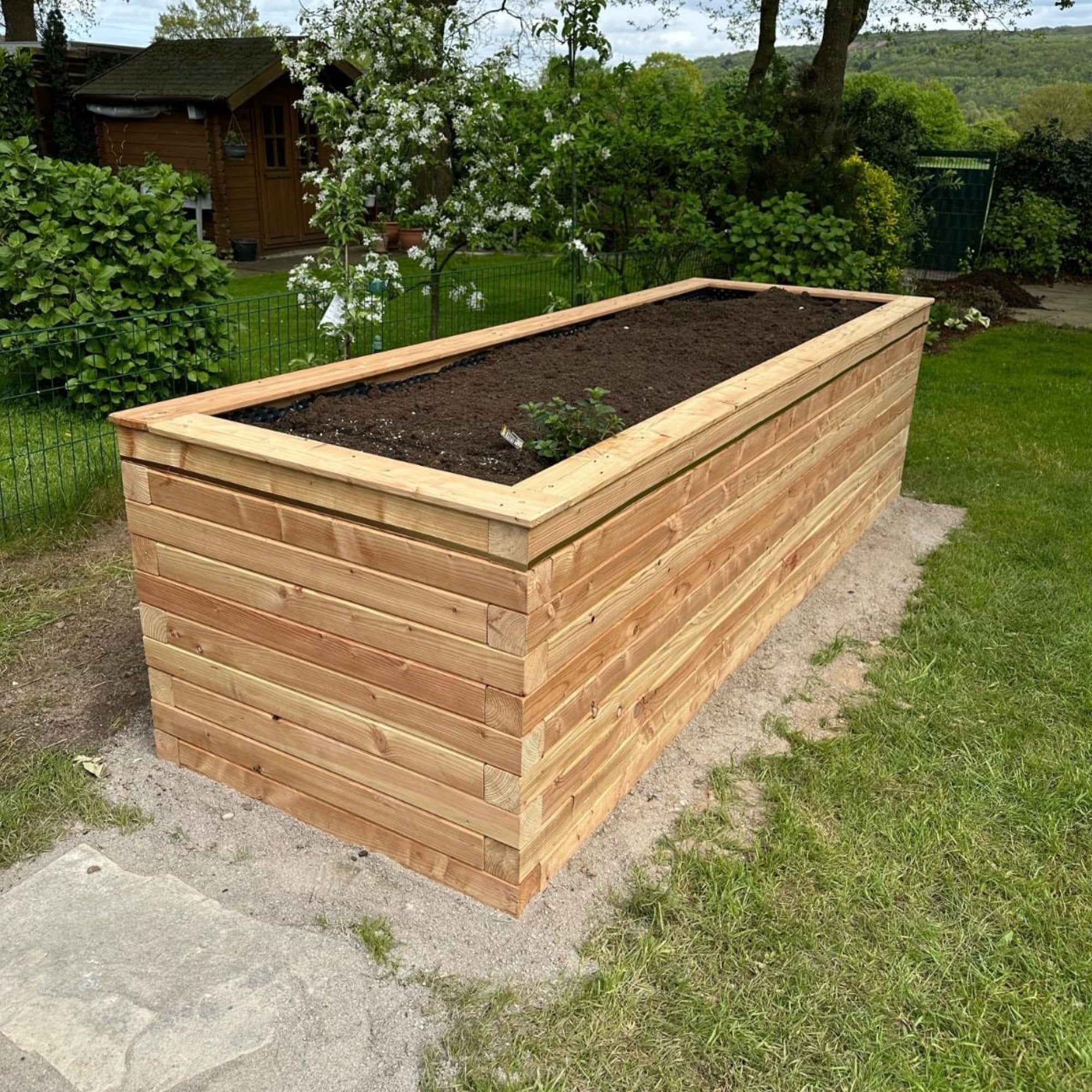 Hochbeete aus heimischen Lärchenholz mit 80mm starken Balken